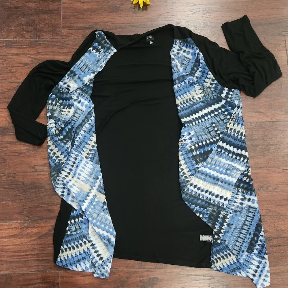 Black SAKS FIFTH AVENUE Blue Geometric Patterned Vest 💙